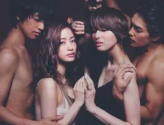《进球如麻、奋力拼搏的女孩》：看土味爽文如何点燃你的少女心！